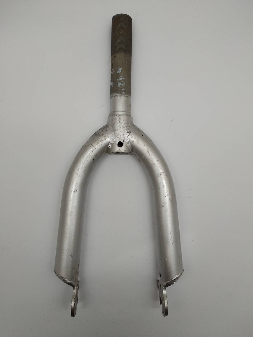 

Вилка велосипедная Ø12 цвет серый