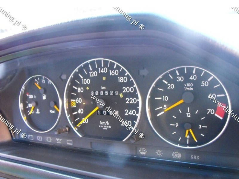 

Кольца в приборку Mercedes W124 / W126