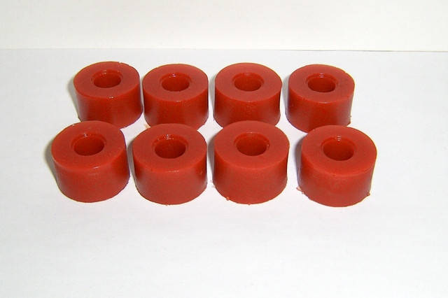 

Втулка стойки стабилизатора (перед-зад) полиуретан MITSUBISHI LANCER IX ID=10mm OEM:MR485494