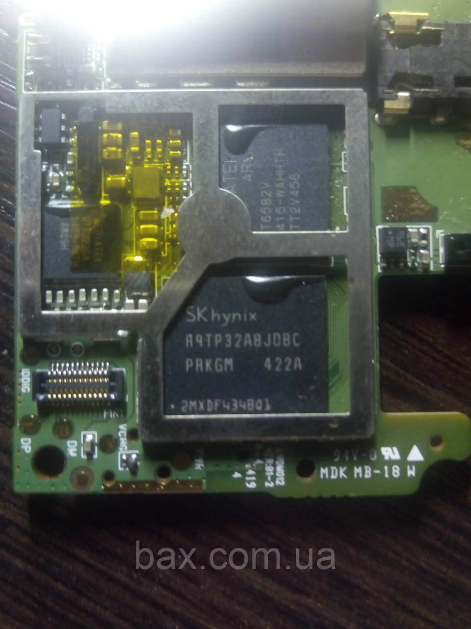 Мікросхема пам'яті Hynix H9TP32A8JDBC PRKGM На платі Опис