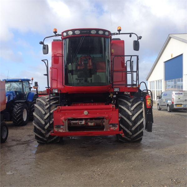 Case IH 6130 - фото 2 - id-p539404290