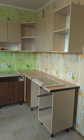 Верхнии ящики подвещены и отругулированы