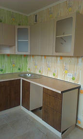Практически готова уже вся кухня, остался цоколь