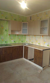 Проверка и регулировка ножек, фасадов кухни