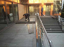 Продолжительность этого времени зависит от температуры и влажности – процесс занимает больше времени на холоде и меньше – в жару. Однако, если будет слишком жарко, вода может высохнуть быстрее, чем химические вещества успеют подействовать. 