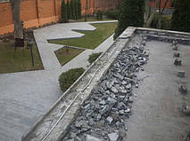 Для деревянных поверхностей обычно достаточно давления в диапазоне от 300 до 1000 фунтов на квадратный дюйм (от 2 до 7 МПа). 