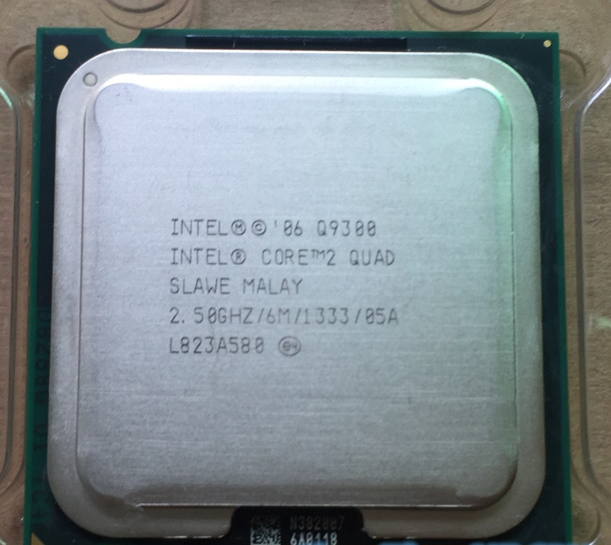 ДУЖЕ ПОТУЖНИЙ процесор на 4 ЯДРА s 775 - INTEL Core2 Quad Q9300 4 по 2.5Ghz 6mb Cache 1333 FSB s775