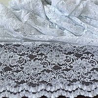 Гіпюр білий з візерунком