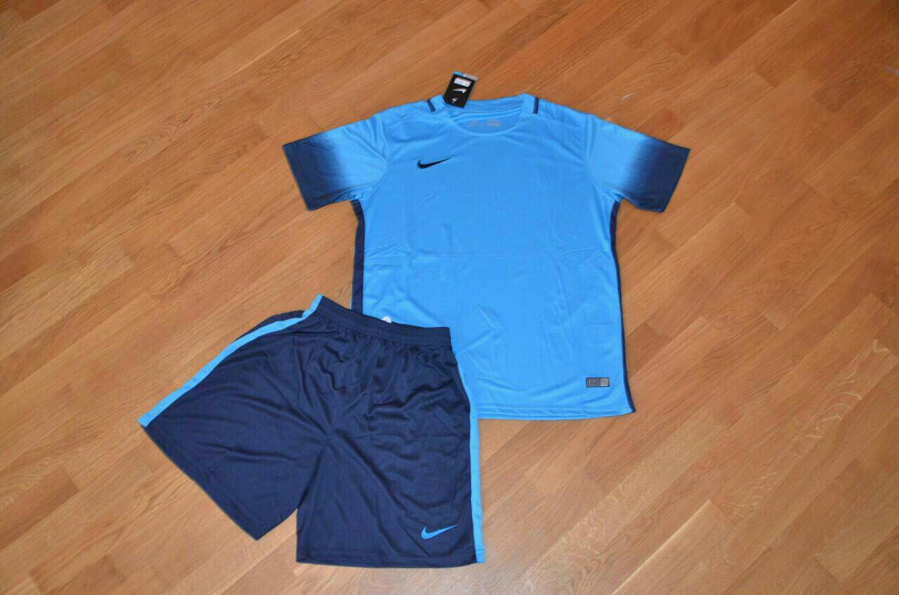 Комплект футбольної форми Nike синій з блакитним, фото 1