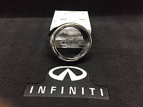 Infiniti G37 седан 2010-2013 Хромова накладка в бампер на праву туманку протитуманну фару Нова Оригінал