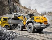 L 580 XPower Опрокидывающая нагрузка 18 700 - 19 500 кг Объем ковша 5,20 - 5,70 м³ Рабочий вес 27 650 - 28 800 кг Мощн. Брутто по ISO 3046 233 кВт / 317 л.с. Мощн. нетто по ISO 9249 230 кВт / 313 л.с. L 580 XPower Опрокидывающая нагрузка 18 700 - 19 500 кг Объем ковша 5,20 - 5,70 м³ Рабочий вес 27 650 - 28 800 кг Мощн. Брутто по ISO 3046 233 кВт / 317 л.с. Мощн. нетто по ISO 9249 230 кВт / 313 л.с.