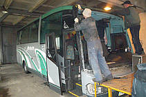 Изготовление замена лобового стекла на автобусе Man Irizar 11.220 в Никополе (Украина) 8