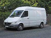 Фаркоп на Mercedes Sprinter 3, 55/4, 025 (1 запаска бампер с подножкой) 1995-03/2006