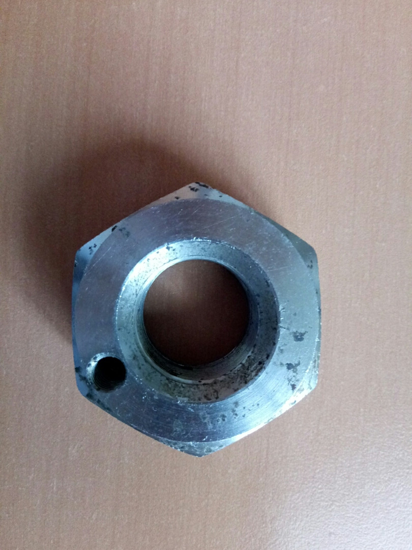 Гайка передньої шпупи Е-2-3 і 59-12