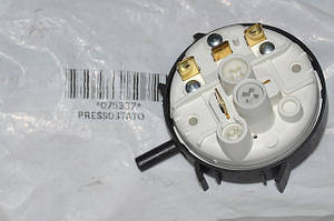 Пресостат C00075337 для пральних машин Indesit і Ariston EVO I