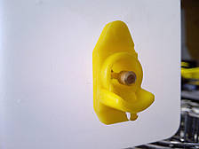 Горизонтальна ніпельна поїлка