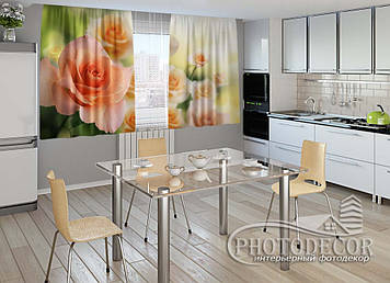 Фото Штори для кухні "Троянди нареченої" 1,5 м*2,5 м (2 полотна по 1,25 м), тасьма
