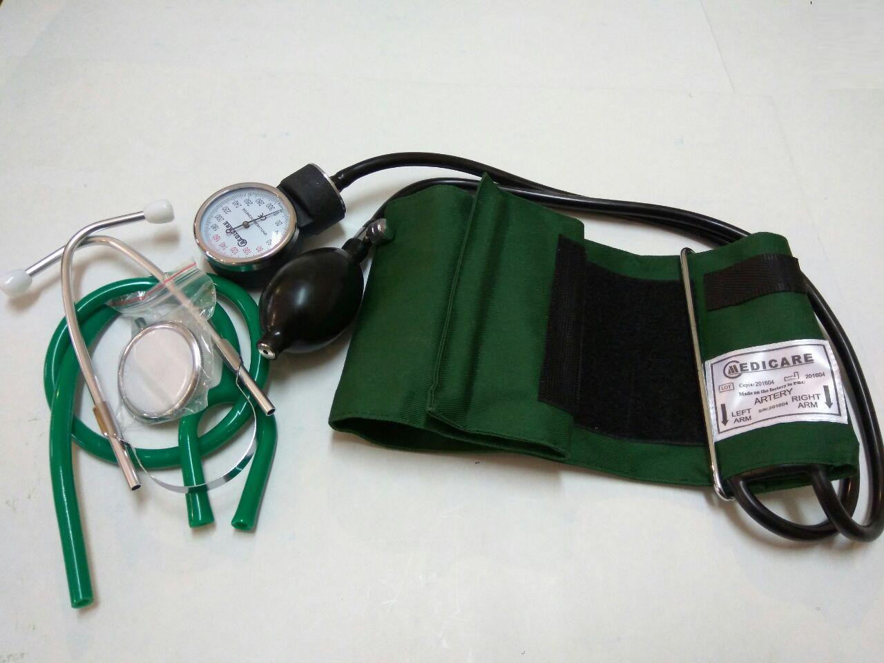 Тонометр механічний з фонендоскопом зі стандартною манжетою 24-32см. Medicare
