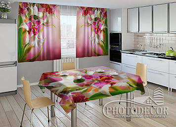 Фото комплект для кухні "Строкаті орхідеї" (штори 1,5м*2,0м; скатертина 0,8м*1,0м)