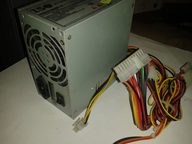 Блок питания, 350W, Foxconn model: ISO-450PP 4S, АТХ, цена 588 грн ...