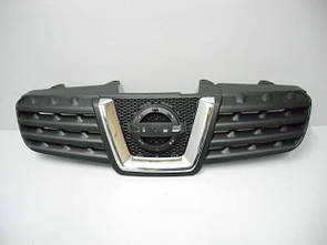 Решітка радіатора Nissan Qashqai решітка Нісан Кашкай