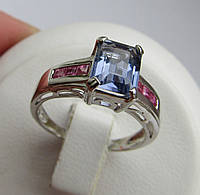 Серебряное кольцо с иолитом (8х6мм) и рубинами