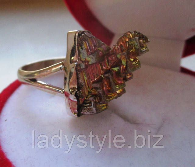 Интересное колечко с висмутом от студии LadyStyle.Biz купить серебряное кольцо с танзанитовым кварцем украшения сапфир подарок