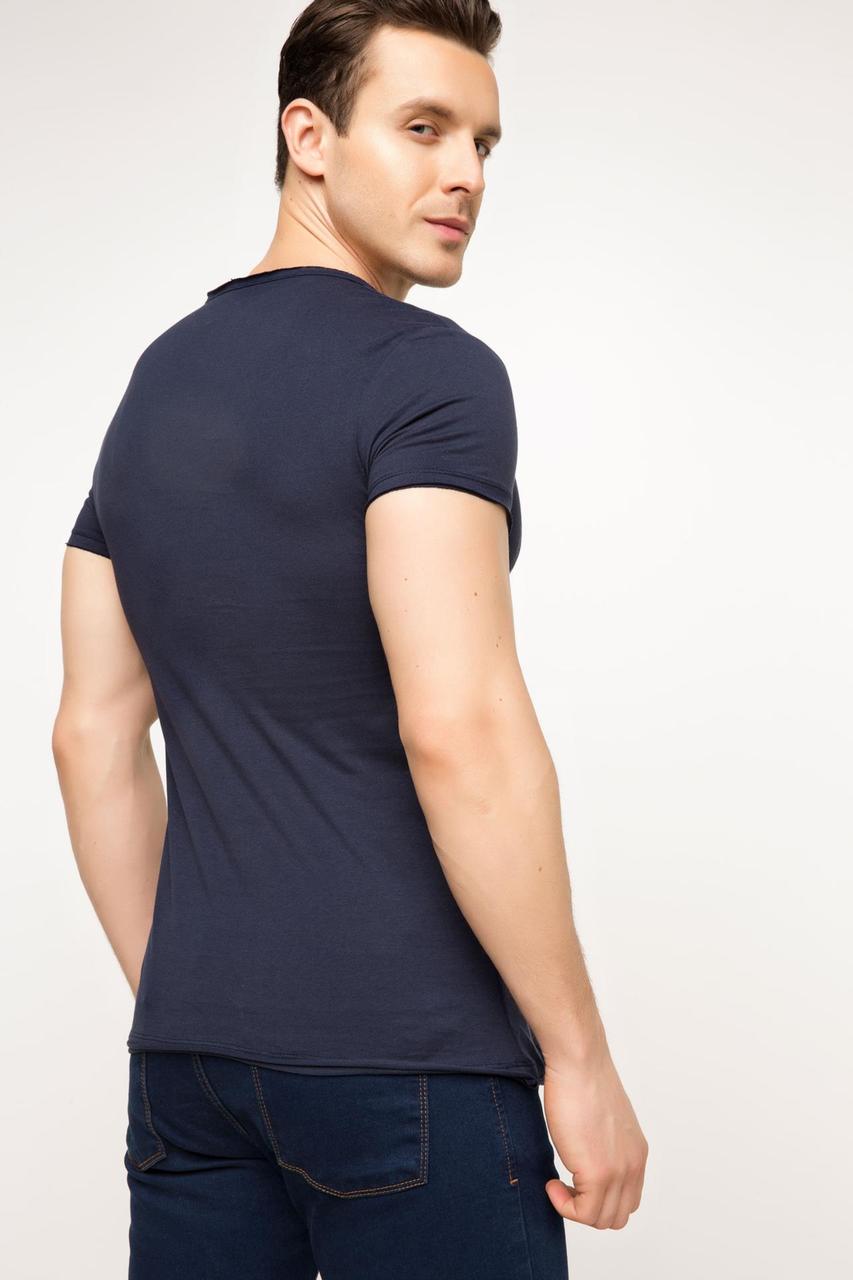 Мужская футболка De Facto синего цвета с рисунком и надписью на груди - фото 3 - id-p546562858