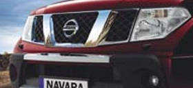 Захисна решітка верхня хром Nissan Navara d40 Нова Оригінальна 