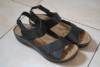 Босоніжки великих розмірів на широку ногу високий підйом чорні