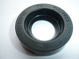 Сальник рульового механізму, верхній ГАЗ 3306, 3307, 4301, 66, 51, 52, 53, 5312 (63А-4207115, пр-під Курськ)