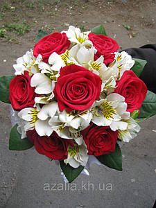 Весільний букет альстромерію+троянда