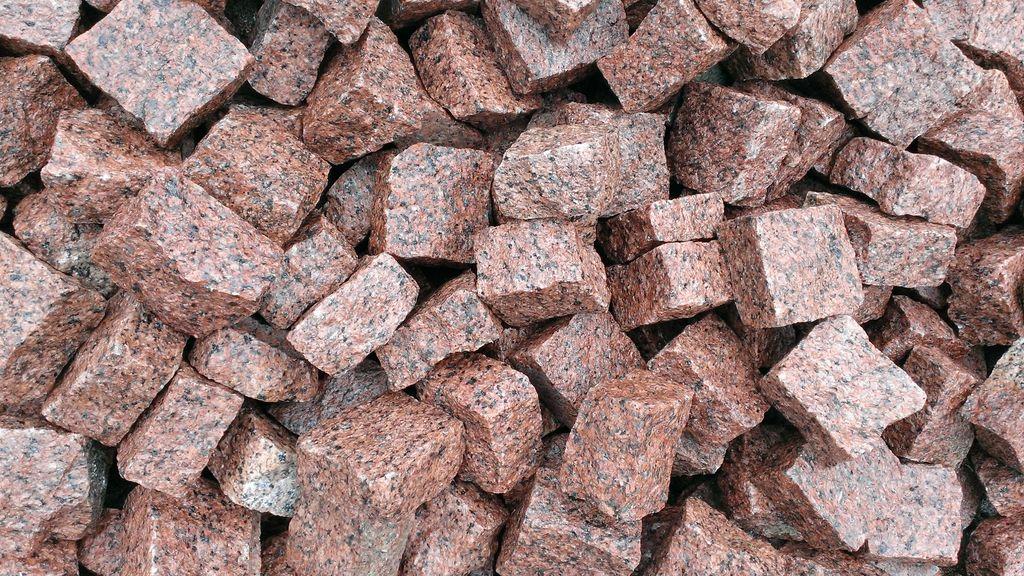 Бруківка гранітна колота лезніки 10х10х5 см