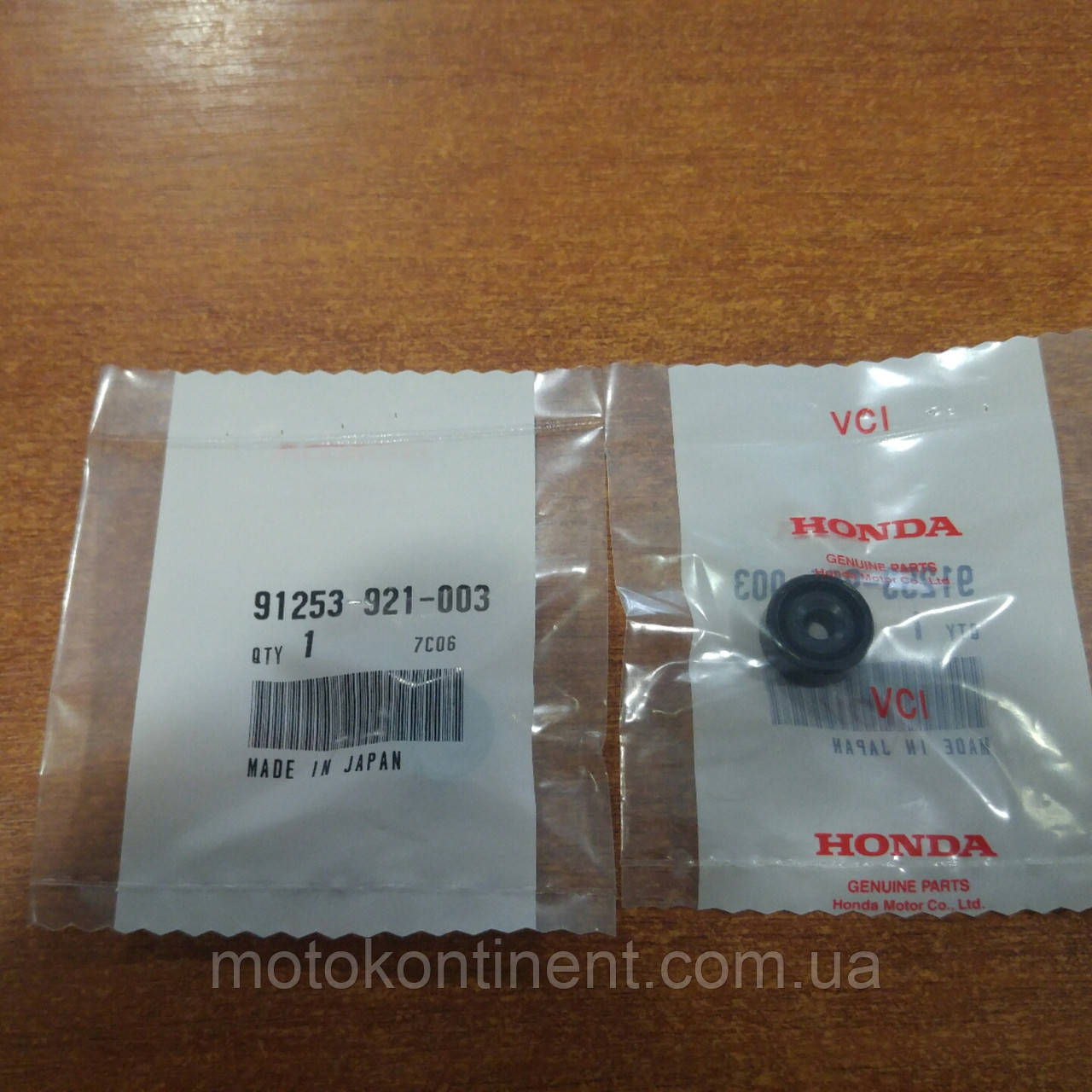 91253-921-003 Сальник тяги перемикання передач Honda BF5-BF30 (16x8x6)
