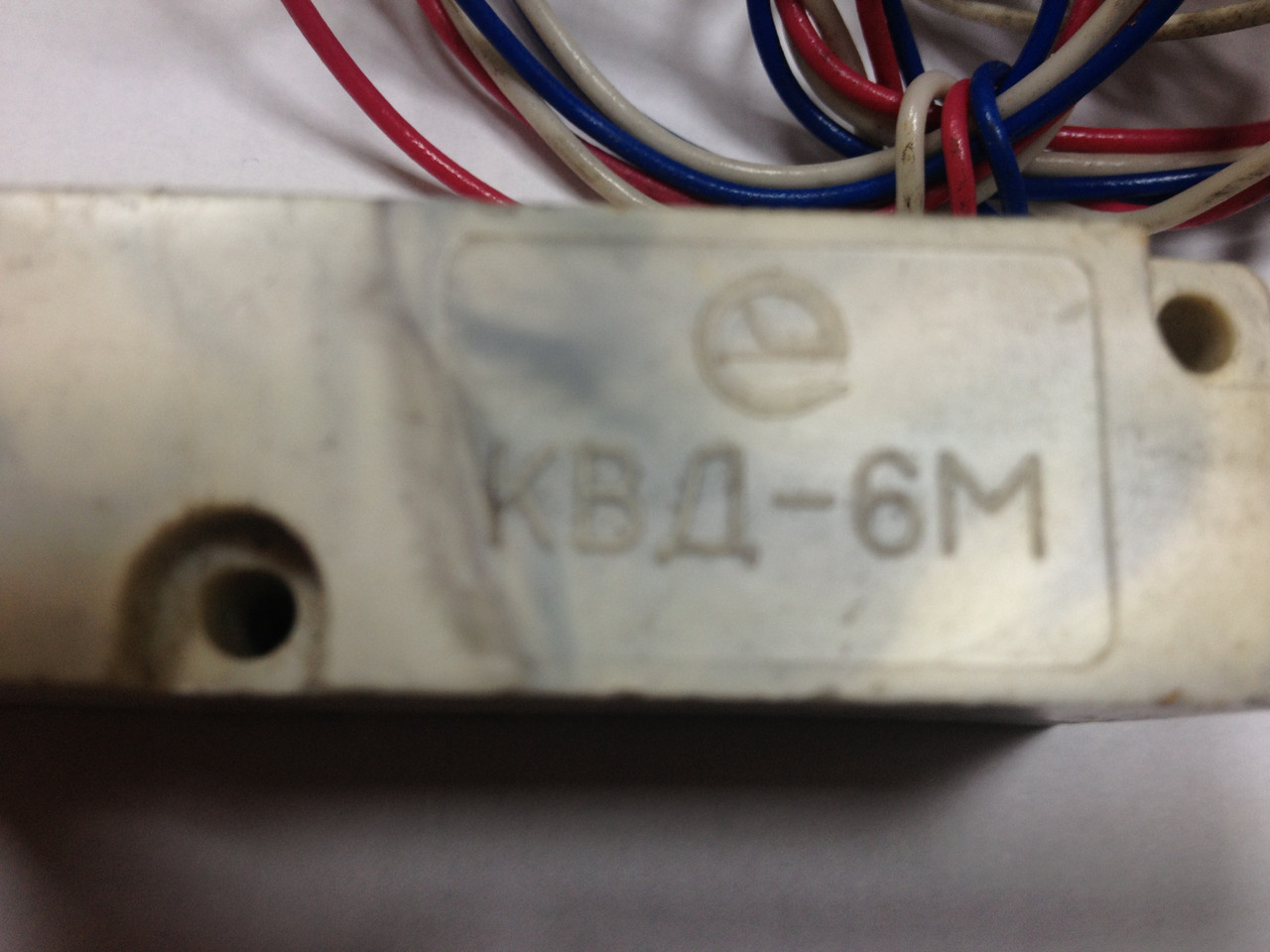 КВД-6М кінцевий вимикач