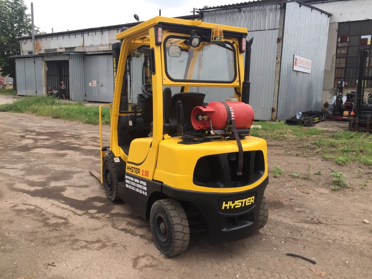 Вилочный погрузчик б/у HYSTER H2.5FT, 2006 года, Газ, 2.5 тонны, вагонник, высота подъёма 5 метров - фото 6 - id-p464703450