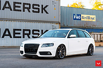 Audi A4 на дисках Vossen VFS-10