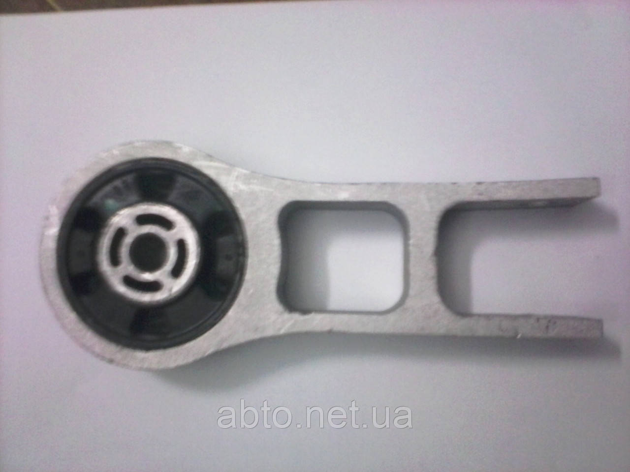 Подушка двигуна задня нижня Chery M11 (Чері М11) M11-1001720