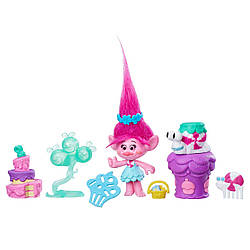 Trolls TROLLS — POPPY'S PARTY — колекційна фігурка троль з аксесуарами "Вечірка" Троянда, Hasbro