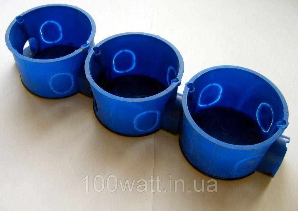 Коробка розподільна (підрозетник) синя КЕ 231