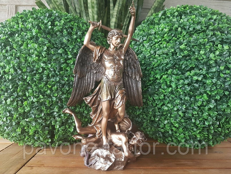 Подарункова статуетка Veronese "Архангел Михаїл" (38 см) 73507 A4