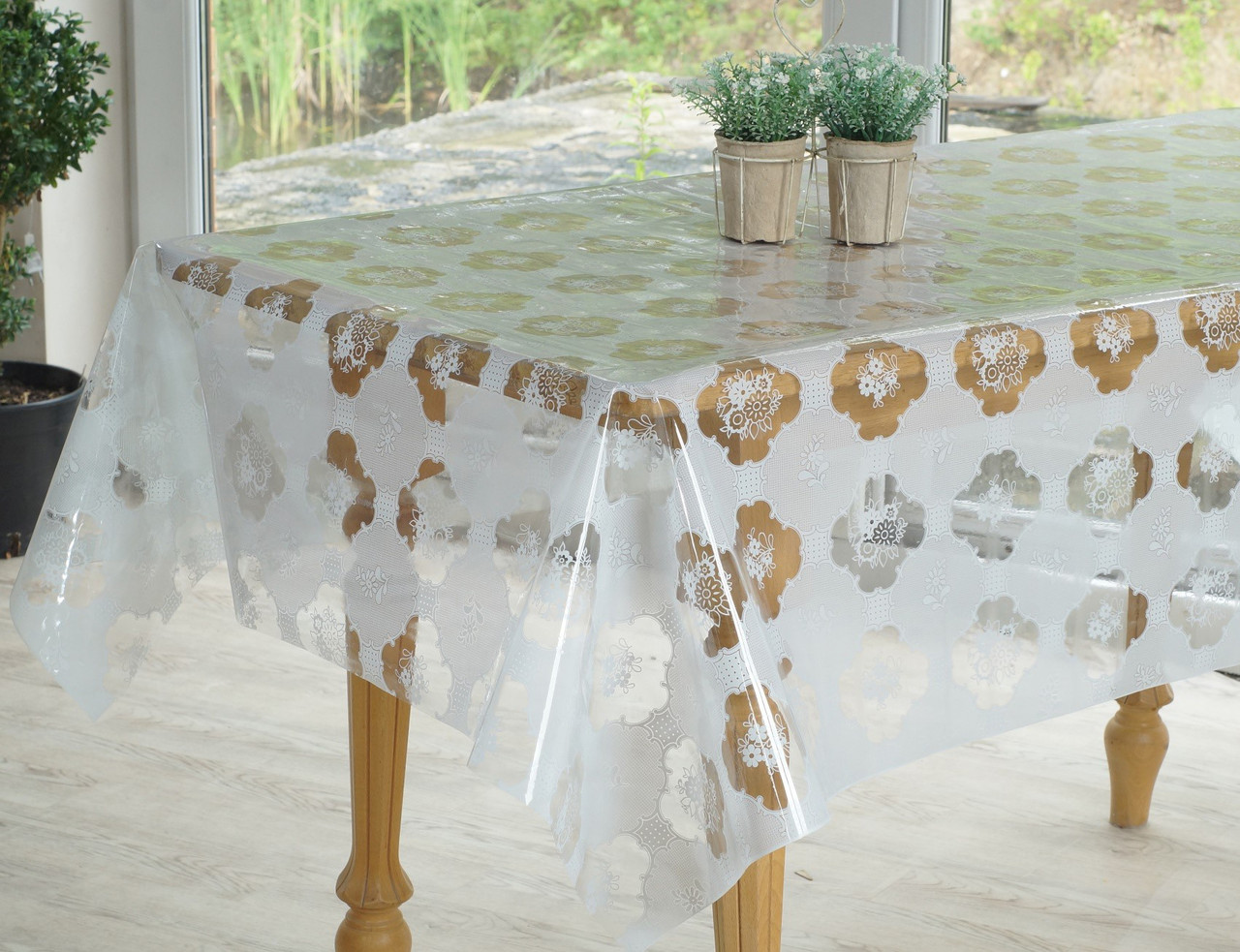 Білосніжна силіконова скатертина напівпрозора