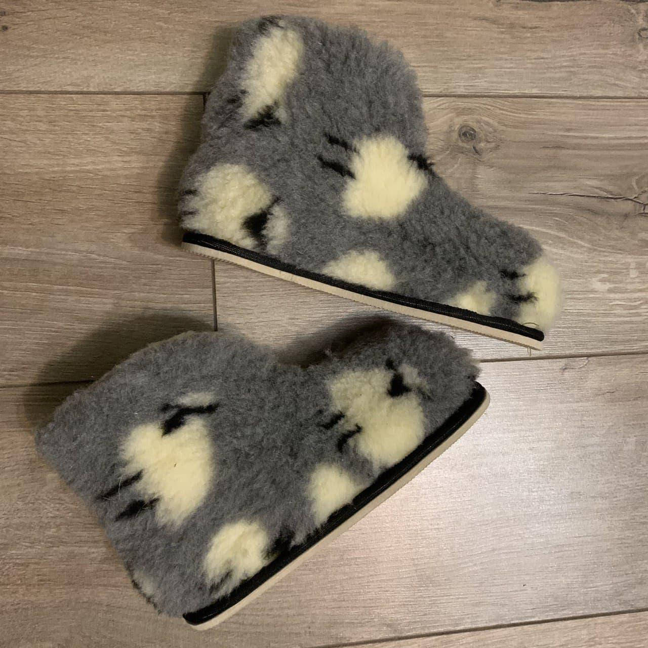 

Чуни на подошве из натуральной овечей шерсти ( 35-41р. ) 40