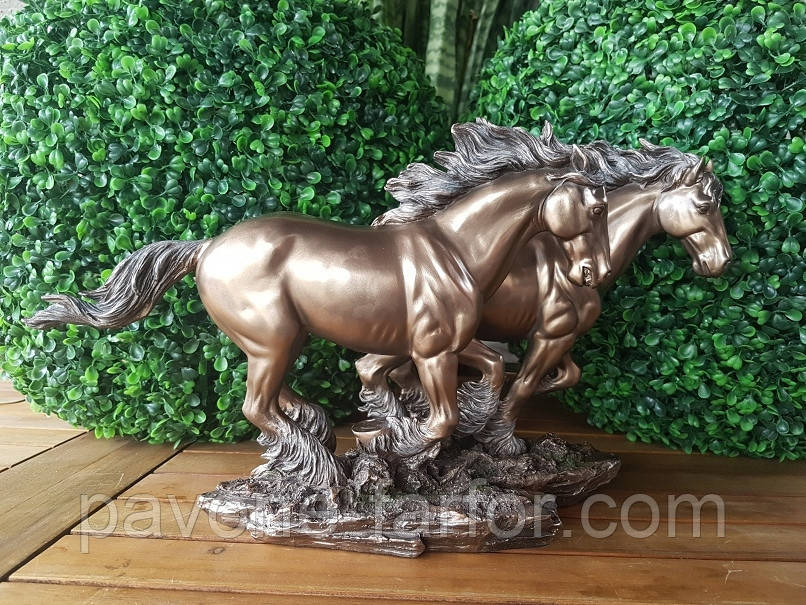 Колекційна статуетка Veronese Скакуни 75251A4