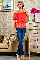 Річна блуза вільного крою з батисту з дизайнерської вишивкою 42-48 розмір