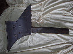 Підполужник-плуга у збоку,