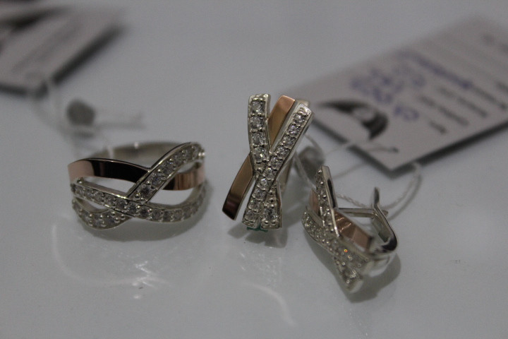 Серебряный набор из серебра и золота 375 с вставкой фианита, фото 1