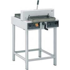 IDEAL 4315, електрична гільйотина, довжина різу 430 мм, товщина стопи 40 мм, притиск ручний.