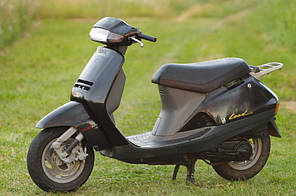 Скутер Honda Lead Хонда Лід (чорний)