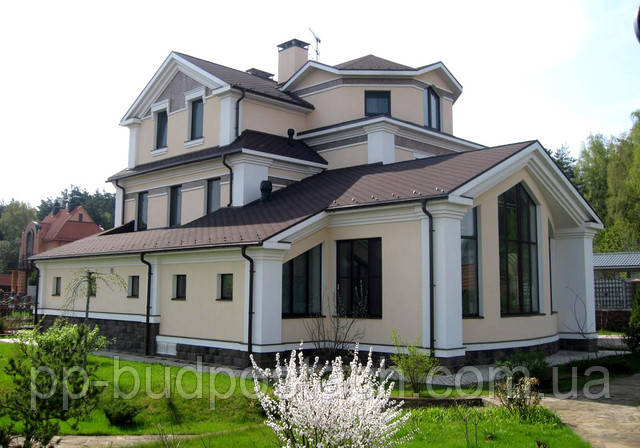 Чим обробляти заміський будинок